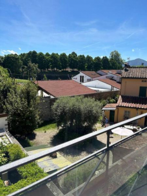 Anna apartment, private parking, Lucca